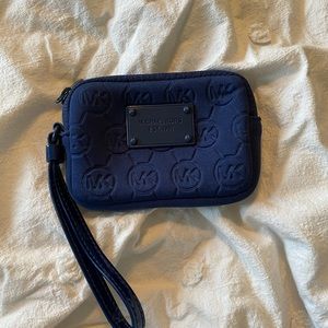 Michael Kors navy small wristlet